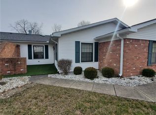 214 Buckingham Dr, Anderson, IN 46013