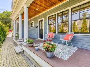 131 Charlesbank Rd #B, Newton, MA 02458