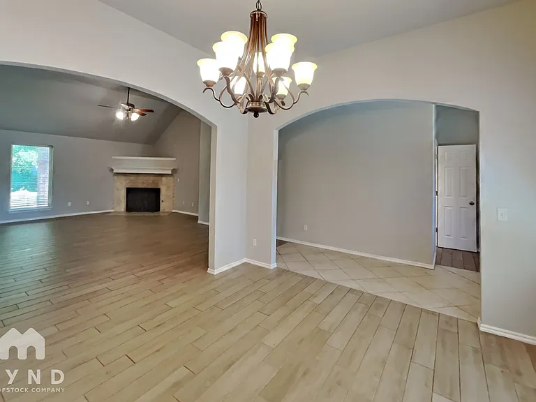 3317 Wood Valley Rd — Photo 9