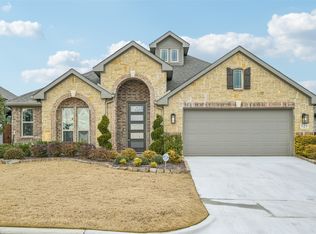 121 Emperor Oak Ct, Balch Springs, TX 75181