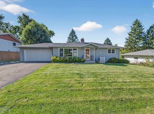 216 Sanford Dr, Deforest, WI 53532