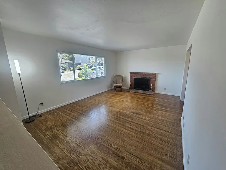 3152 Huntington Ct — Photo 9