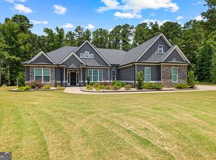 27 Dorian Ct, Newnan, GA 30265