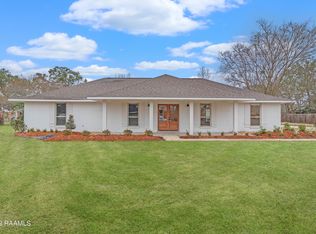 110 Bayou Bend Cir, Carencro, LA 70520