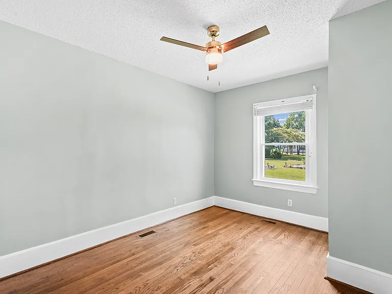 2579 US Highway 13 N — Photo 21