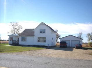 7685 Edson Rd, Capron, IL 61012