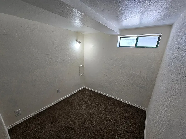 418 Field St — Photo 5