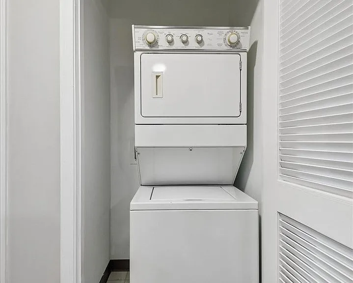 420 E Waterside Dr #807 — Photo 13