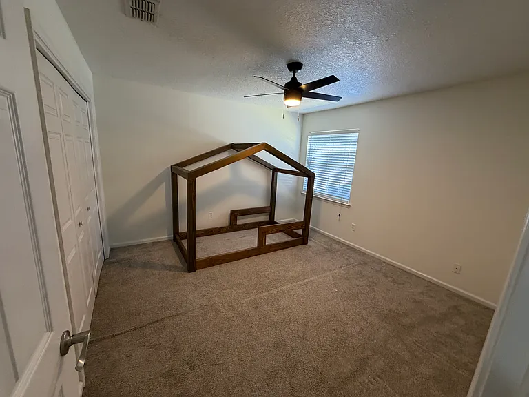 1110 Tolkien Ln — Photo 16