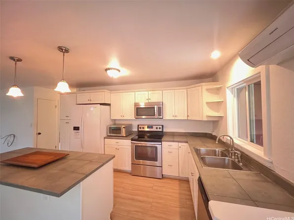58-145 Mamao St, Haleiwa, HI 96712