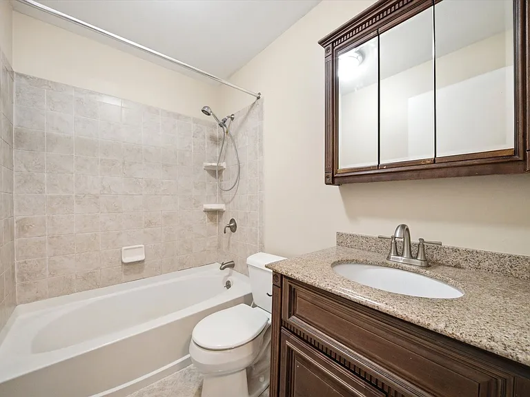379 Huse Rd #27 — Photo 6