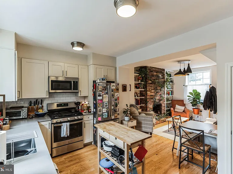 420 S 24th St — Photo 10