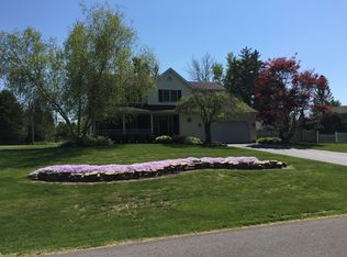 7062 Old English Rd, Lockport, NY 14094