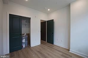 3rd image of 1224 W Silver St #1
