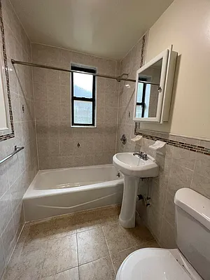 Rented by Queens Apartments Realty LLC | media 3