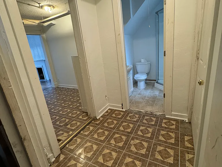 300 Douglas Ave #300 — Photo 34