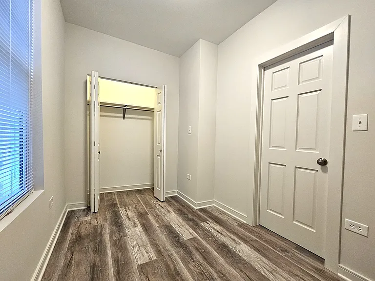 2216 W 21st Pl #3F — Photo 19