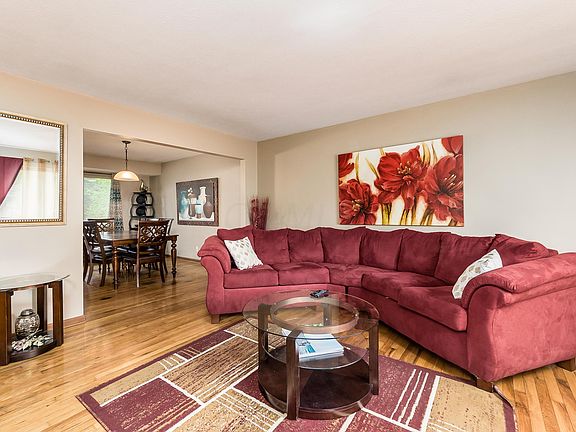 4th image of 5599 Satinwood Dr