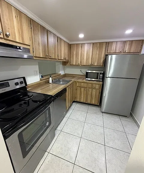 8635 NW 8th St #204 — Photo 1