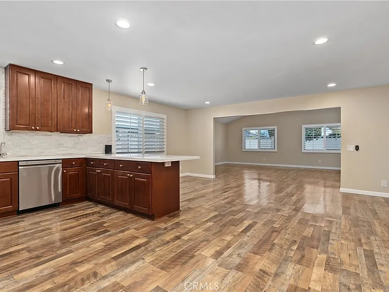 11792 Winton St — Photo 3