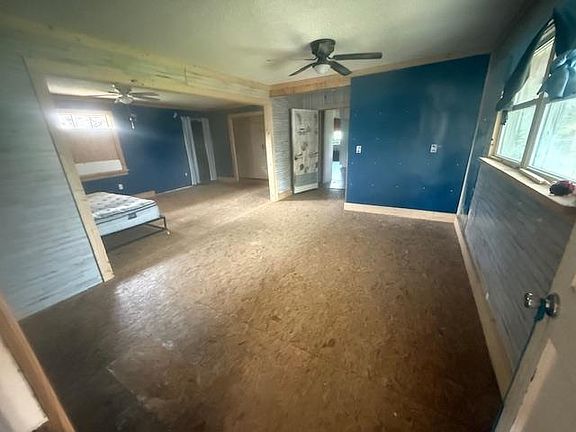 3rd image of 2310 Feddie Davis Rd