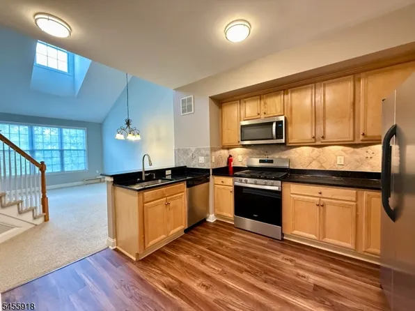 1420 Wharton Ct BLDG 1 #1420, Riverdale Boro, NJ 07457