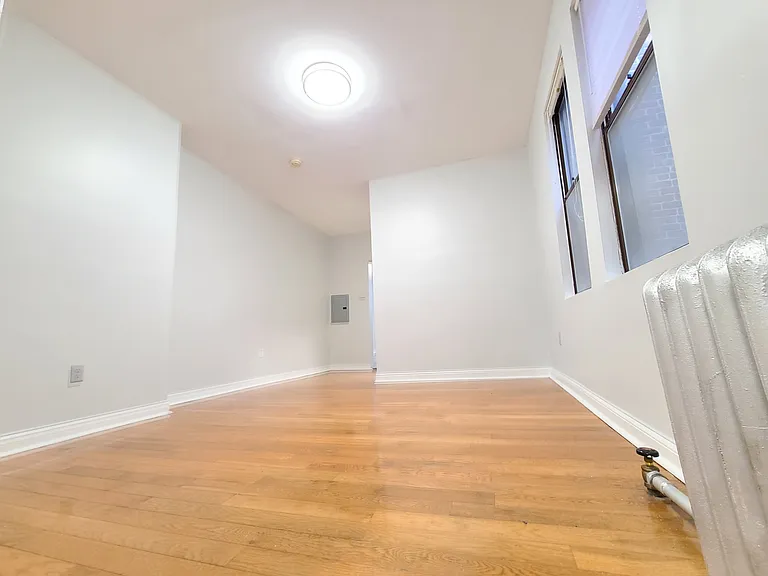6308 Broadway #5E — Photo 5