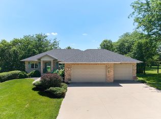 1212 38th St SW, Rochester, MN 55902