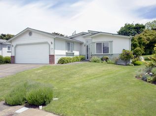 128 Andrew Dr, Cottage Grove, OR 97424