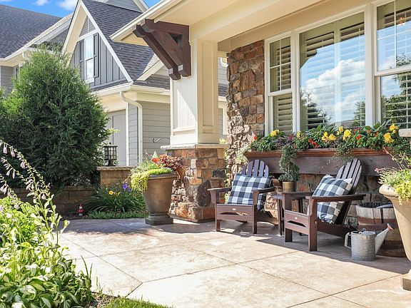 4th image of 11732 Aster Ln