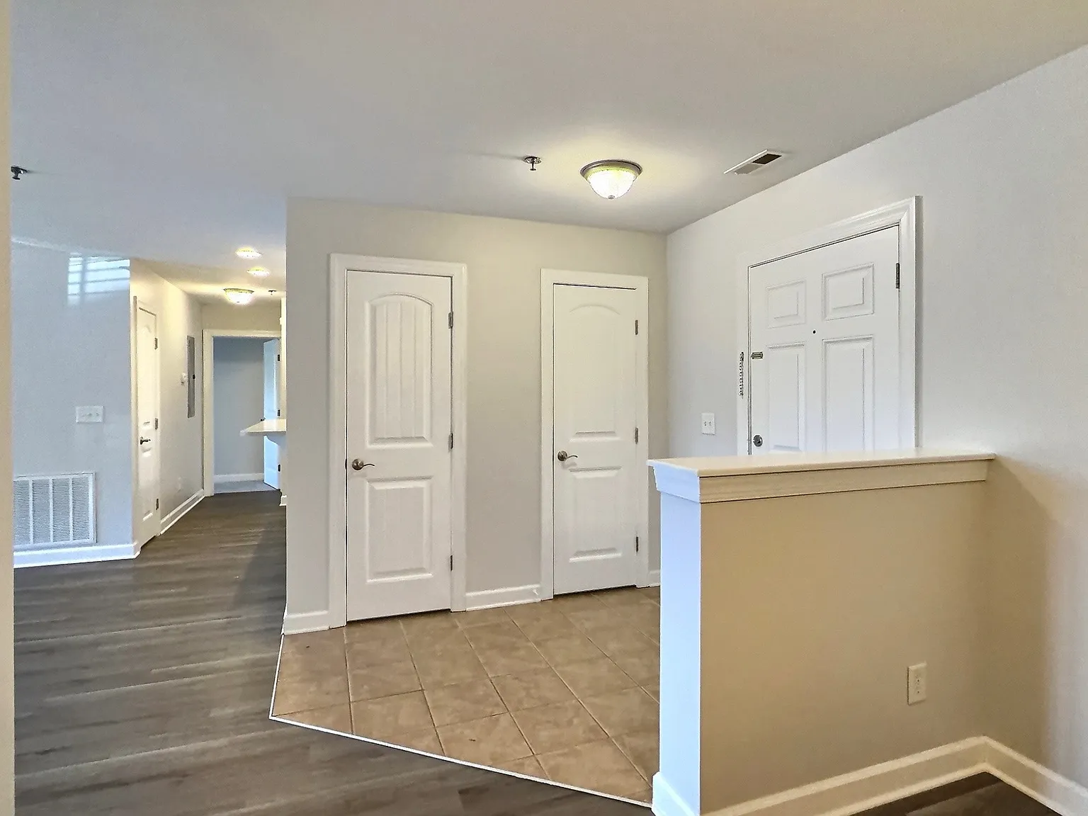 3 bed, 1400 sqft, $1,400 — Photo 3