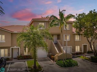 217 Riviera Cir #217, Fort Lauderdale, FL 33326
