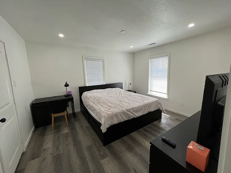 1501 S Adams St #4 — Photo 2
