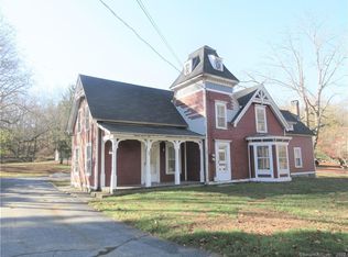 33 Lower Bartlett Rd, Quaker Hill, CT 06375