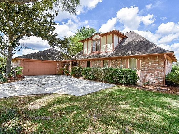 3rd image of 3707 Kiamesha Dr