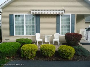 16 Fennel Ct, Whiting, NJ 08759