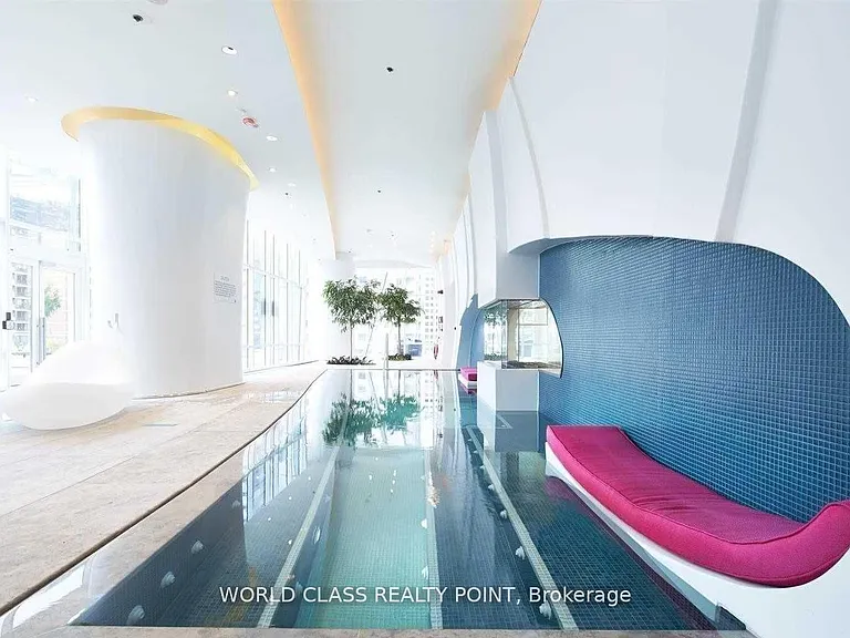 1 Bloor St E #1511 — Photo 27