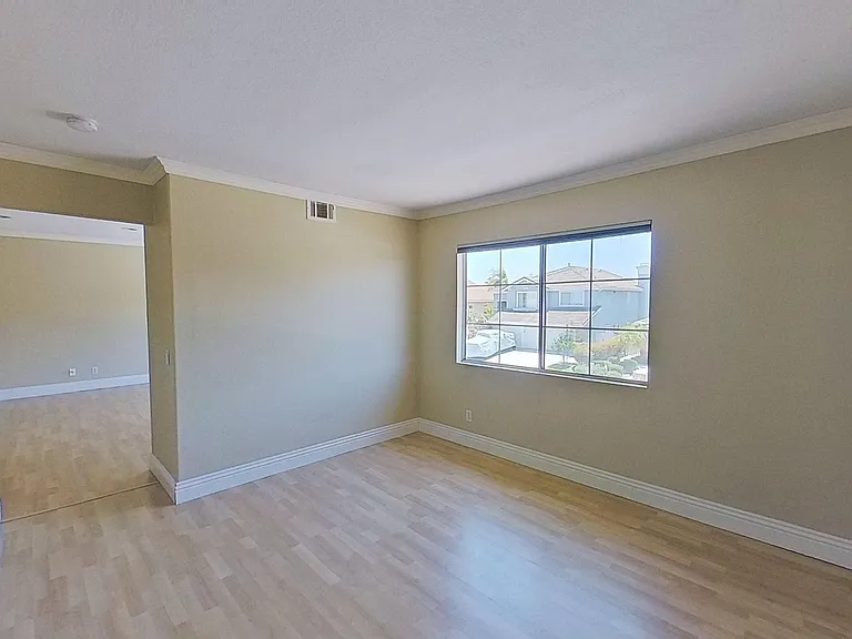 4749 E Bradford Ave — Photo 34