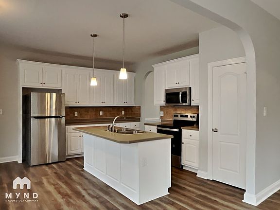 3rd image of 1425 Taylor Farm Rd