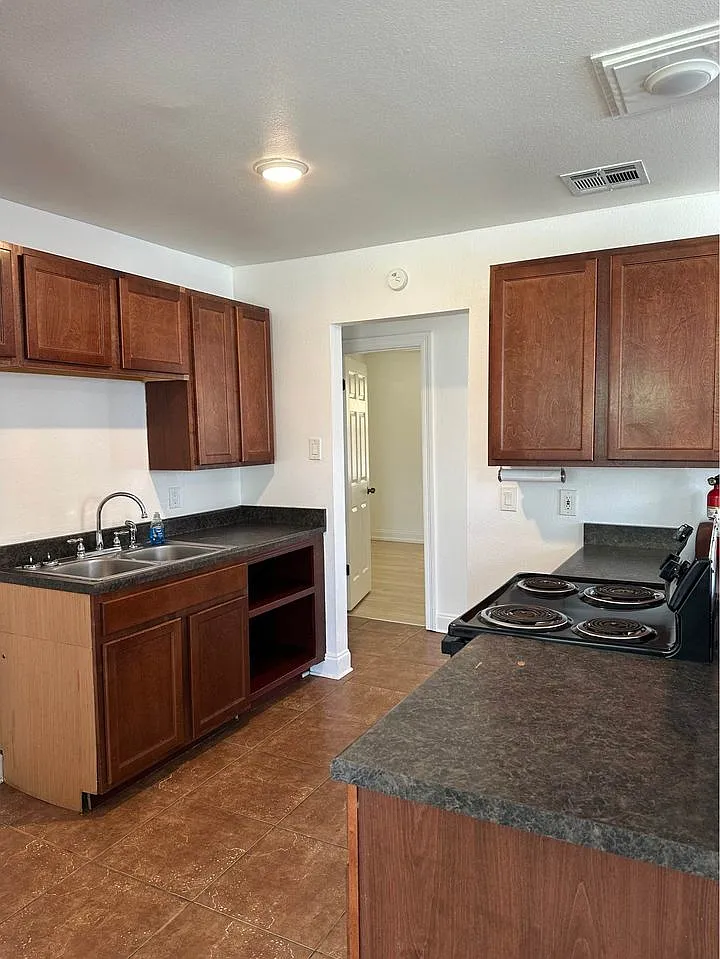 3 bed, 1500 sqft, $1,475 — Photo 4
