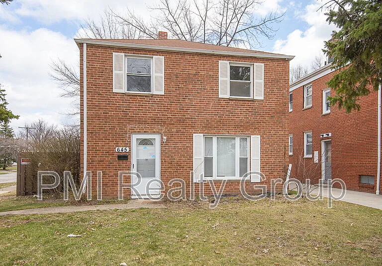 645 Babbitt Rd — Photo 18