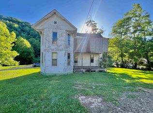 234 S Main St, Burnsville, WV 26335