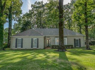 2415 Kirby Rd, Memphis, TN 38119