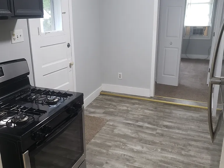 133 N Jackson St #2 — Photo 12