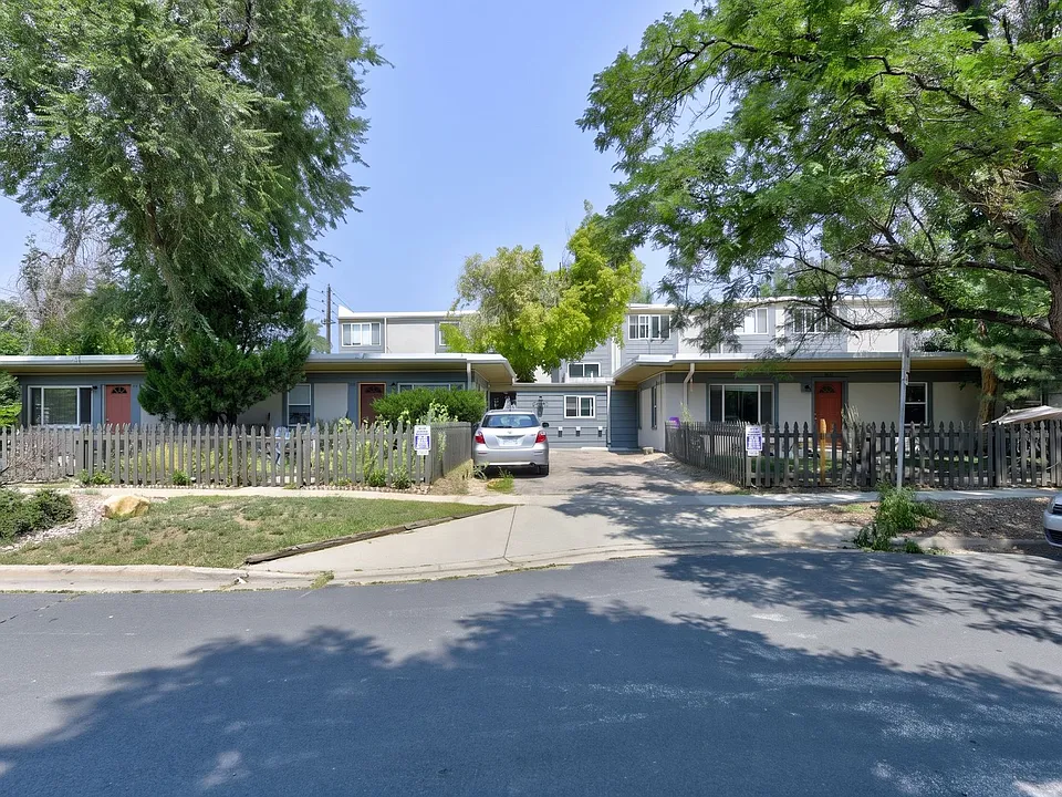 2301 Goss St.