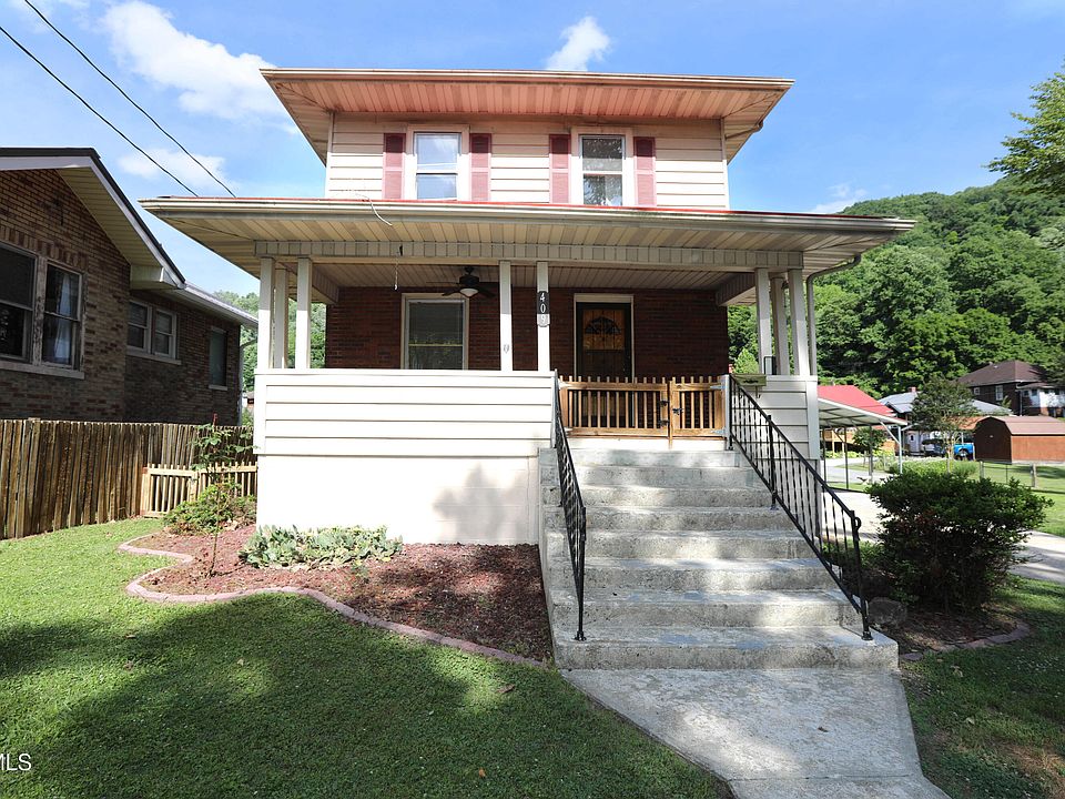 1st image of 409 Wise St
