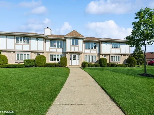 5 Saint Moritz Dr Unit 202, Palos Park, IL 60464