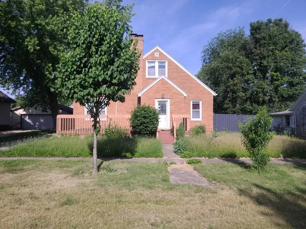 509 Vine St, Varna, IL 61375