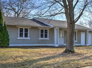 847 Poplar Ln, Bolingbrook, IL 60440