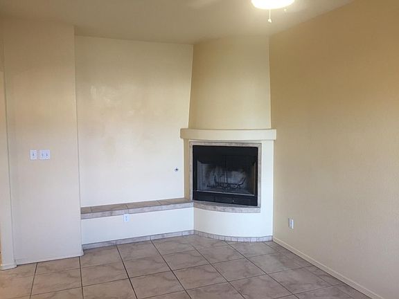 2nd image of 618 S Espanola St